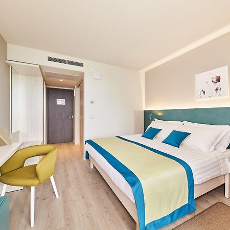 Hotel Sipar Plava Laguna Umago Esterno foto