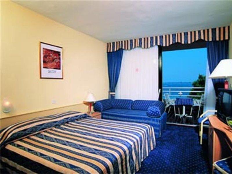 Hotel Sipar Plava Laguna Umago Esterno foto